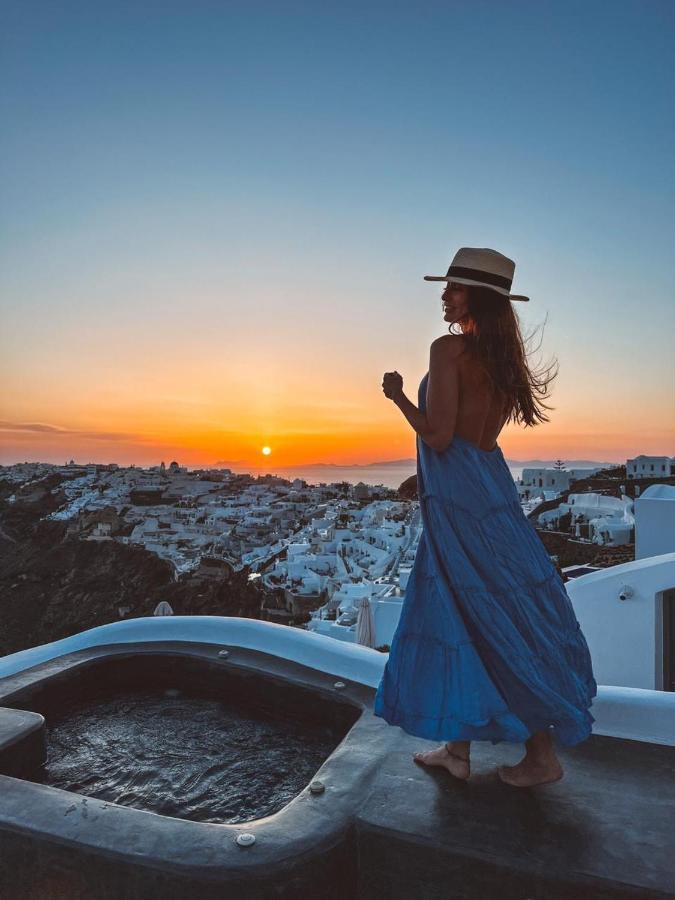 Captain John Villas Oia - Caldera & Sunset View Bagian luar foto